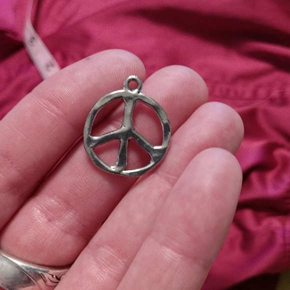 NEW Peace Sign Pewter Peace Sign Charm 1" - Picture 4 of 4
